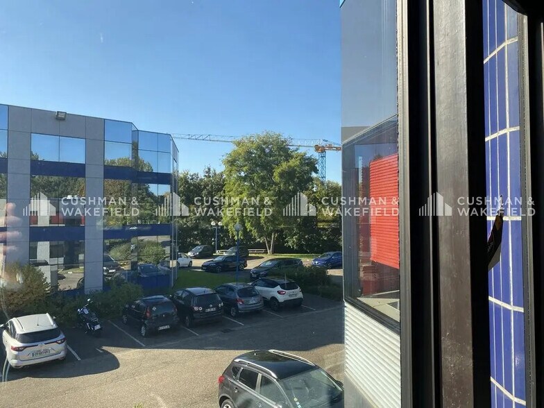 Bureau dans Illkirch-Graffenstaden à vendre - Photo de l’immeuble – Image 3 sur 9