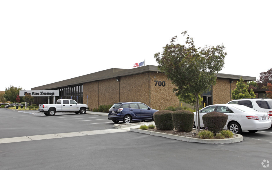 700 National Ct, Richmond, CA à louer - Photo principale – Image 1 sur 3