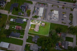 Plus de détails pour 36 Forrest Dr, Scottsburg, IN - Bureau à vendre