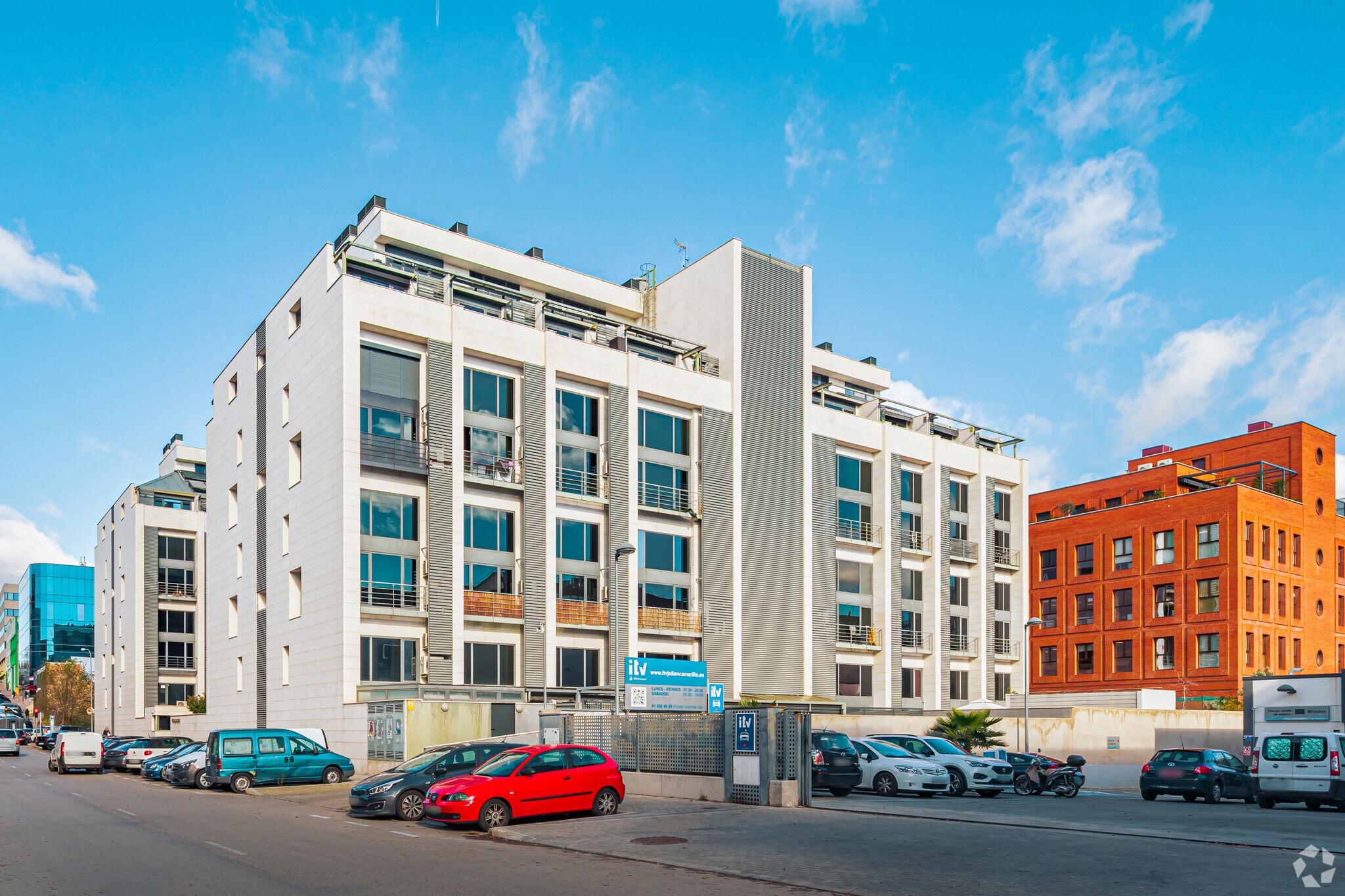 Bureau dans Madrid, Madrid à louer Photo principale– Image 1 sur 6