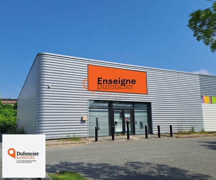 Local commercial dans Châtellerault à louer - Photo de l’immeuble – Image 2 sur 5