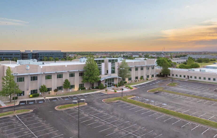 3201 Quail Springs Pky, Oklahoma City, OK à vendre - Aérien – Image 1 sur 8