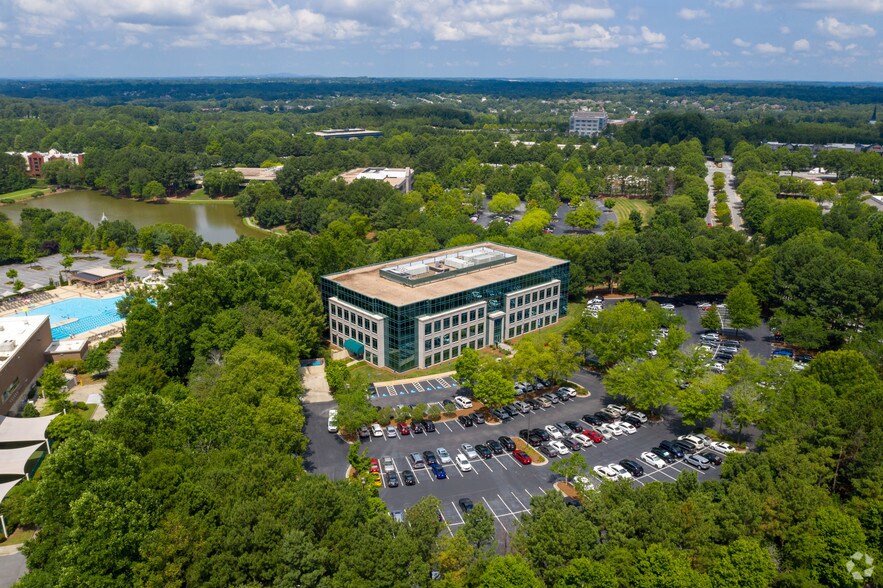 6465 E Johns Crossing, Duluth, GA à louer - Aérien – Image 3 sur 4