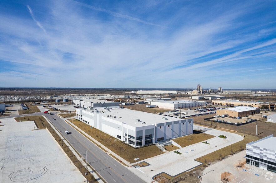 300 Gateway Blvd, Kyle, TX à louer - Aérien – Image 2 sur 4