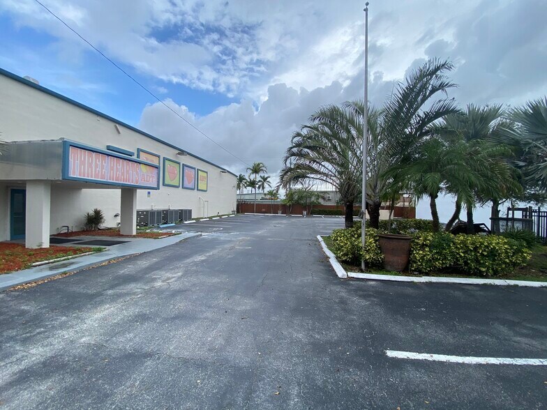 2055 Liberty St, Hollywood, FL à louer - Photo de l’immeuble – Image 3 sur 11