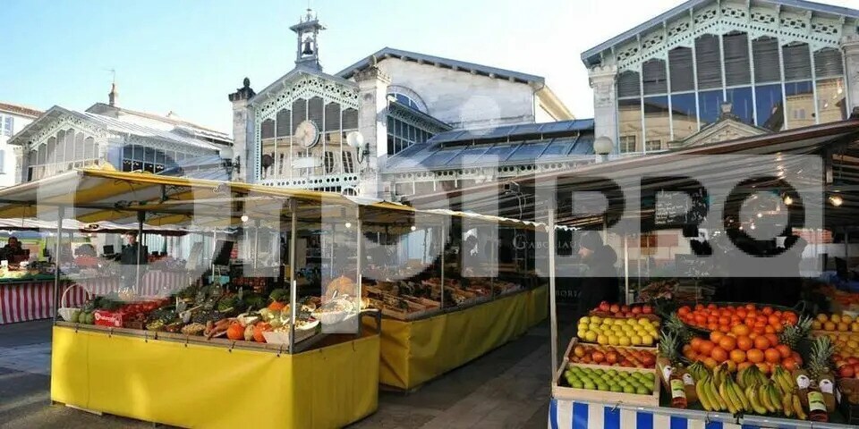 Local commercial dans La Rochelle à louer - Photo de l’immeuble – Image 1 sur 1