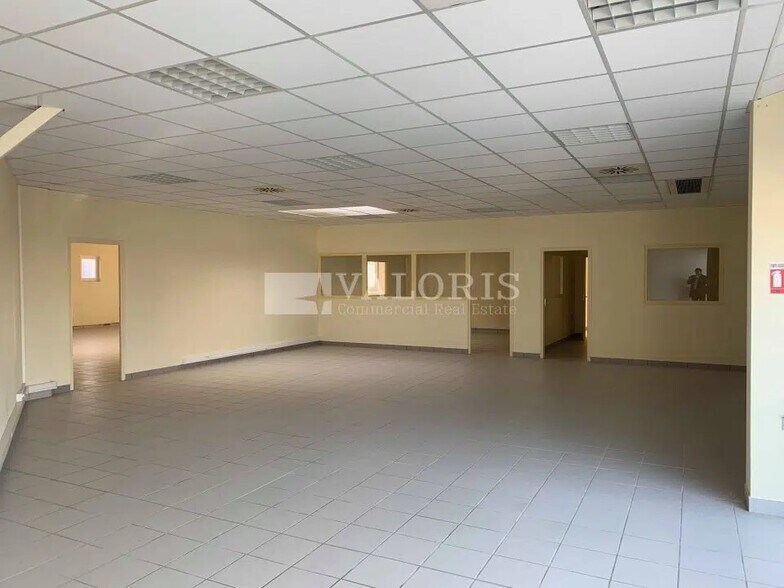 31 Rue Wilson, Décines-Charpieu à louer - Photo de l’immeuble – Image 3 sur 4