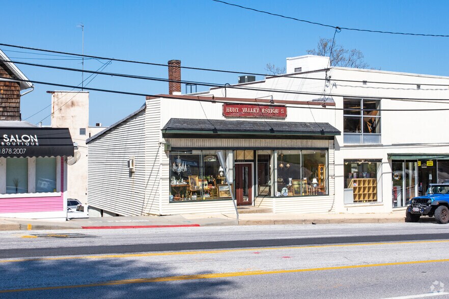 10850 York Rd, Cockeysville, MD à vendre - Photo de l’immeuble – Image 1 sur 3