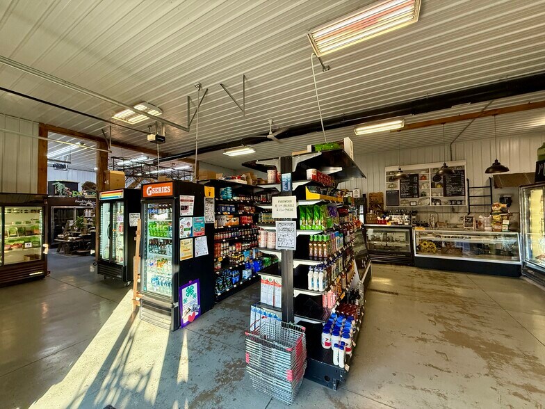 203 W 5th St, Blue Rapids, KS à vendre - Photo de l’immeuble – Image 3 sur 40