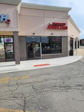 1590 N Rand Rd, Palatine, IL à louer Photo intérieure– Image 1 sur 8