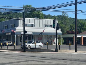 86 Greenbrook Rd, Green Brook, NJ à louer Photo de l’immeuble– Image 2 sur 6