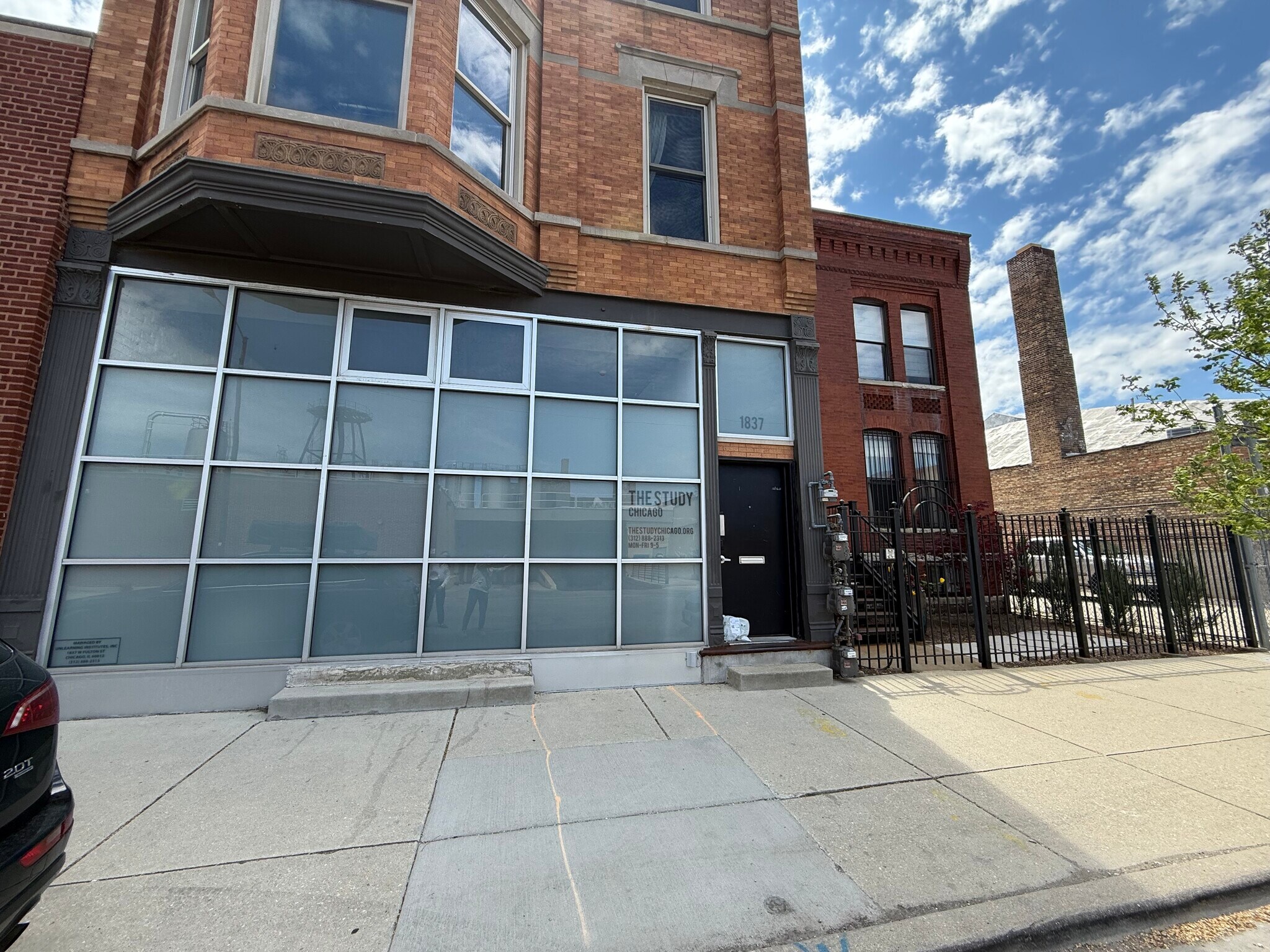 1837 W Fulton St, Chicago, IL à louer Photo de l’immeuble– Image 1 sur 10