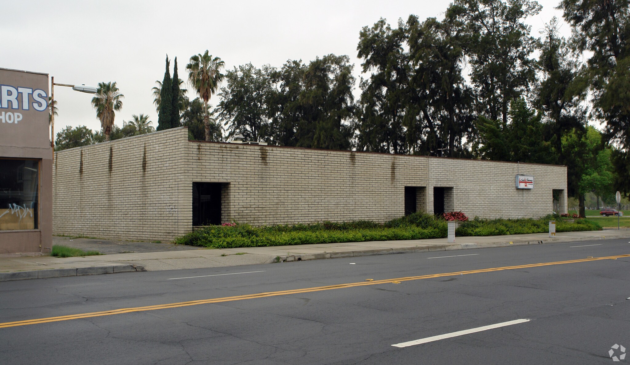 109 E 3rd St, San Bernardino, CA à vendre Photo principale– Image 1 sur 3