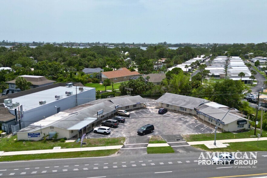 7204 S Tamiami Trl, Sarasota, FL à vendre - Photo de l’immeuble – Image 3 sur 3