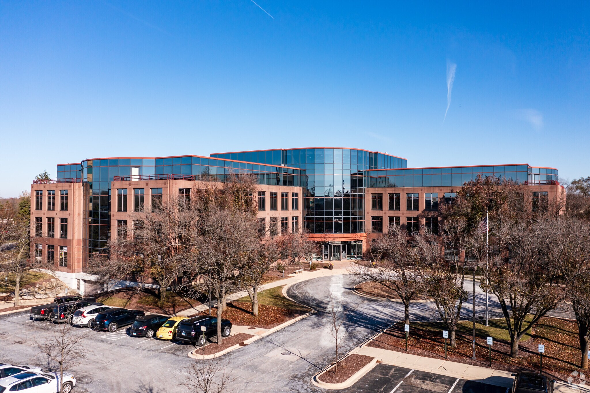 2200 Cabot Dr, Lisle, IL à louer Photo principale– Image 1 sur 12