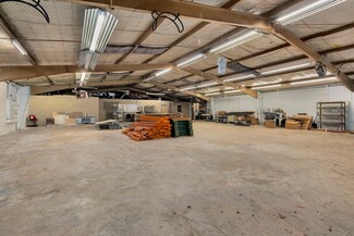 Plus de détails pour 722 W Craig Pl, San Antonio, TX - Local d'activités à louer