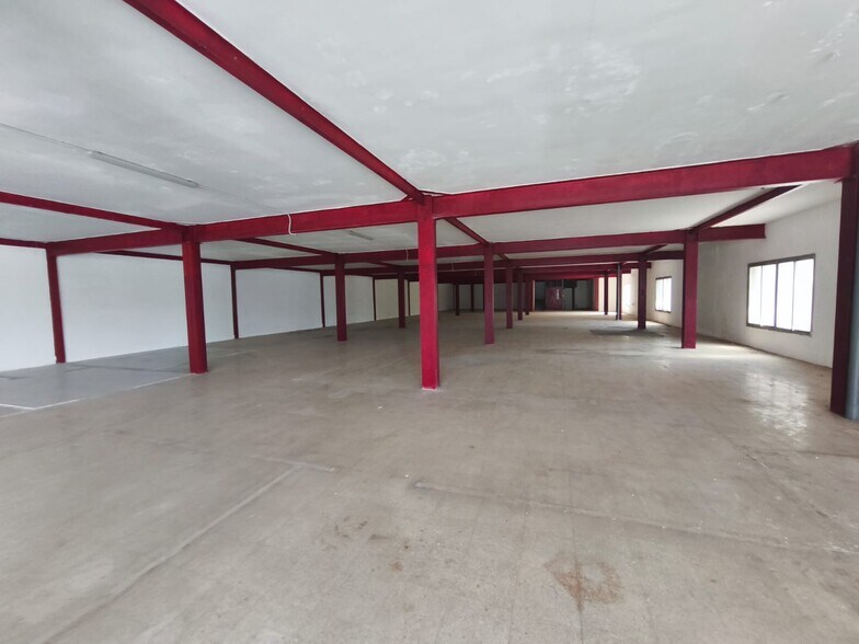 Industriel/Logistique dans L'Hospitalet de Llobregat, Barcelona à vendre - Photo intérieure – Image 2 sur 25