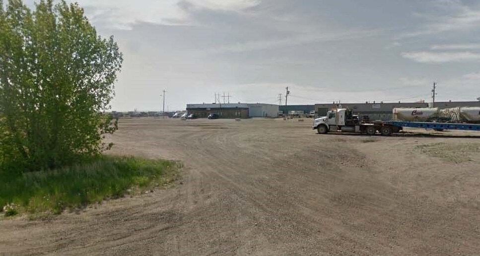 1525 Brier Park Rd NW, Medicine Hat, AB à vendre Photo de l’immeuble– Image 1 sur 2