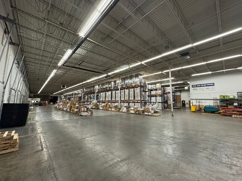 10100 Crosstown Cir, Eden Prairie, MN à vendre - Photo de l’immeuble – Image 3 sur 21