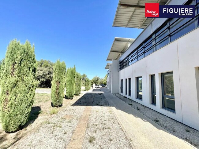 Plus de détails pour 1330 Avenue Jean-René Guillibert Gautier De La Lauzière, Aix-en-Provence - Bureau à louer