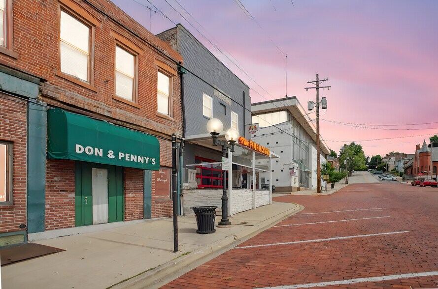 314 State St, Alton, IL à vendre - Photo de l’immeuble – Image 3 sur 75