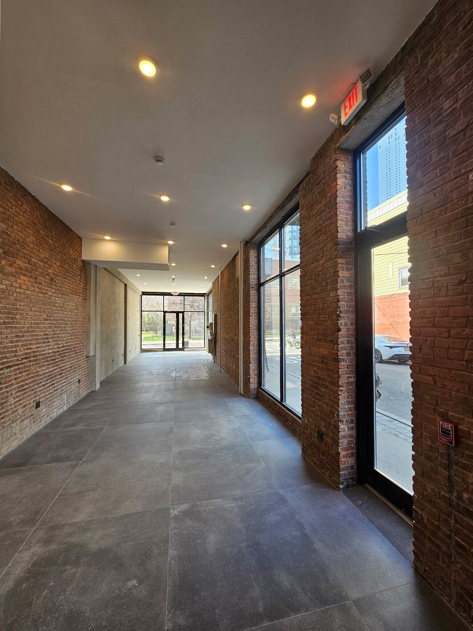 364 Summit Ave, Jersey City, NJ à louer Photo intérieure– Image 1 sur 9