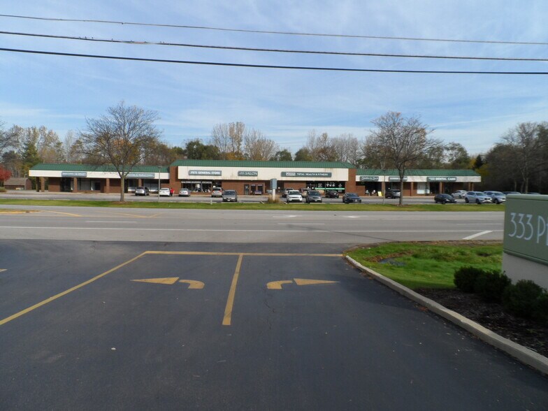 394-454 Peterson Rd, Libertyville, IL à louer - Photo de l’immeuble – Image 2 sur 4