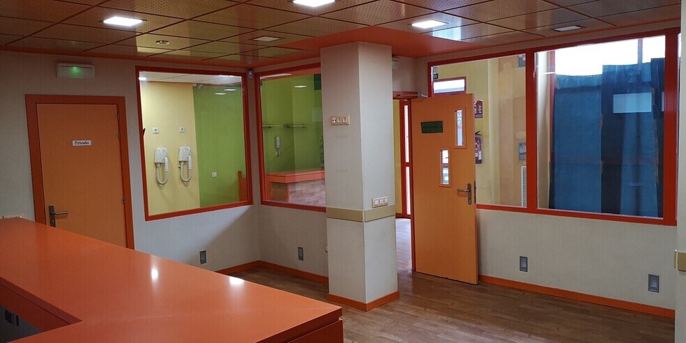 View Photo