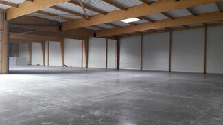 Plus de détails pour Local d'activités à louer