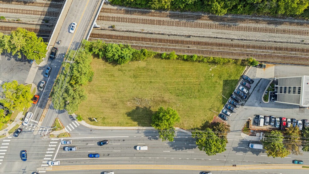 900 Rockville Pike, Rockville, MD à vendre - Photo de l’immeuble – Image 3 sur 7