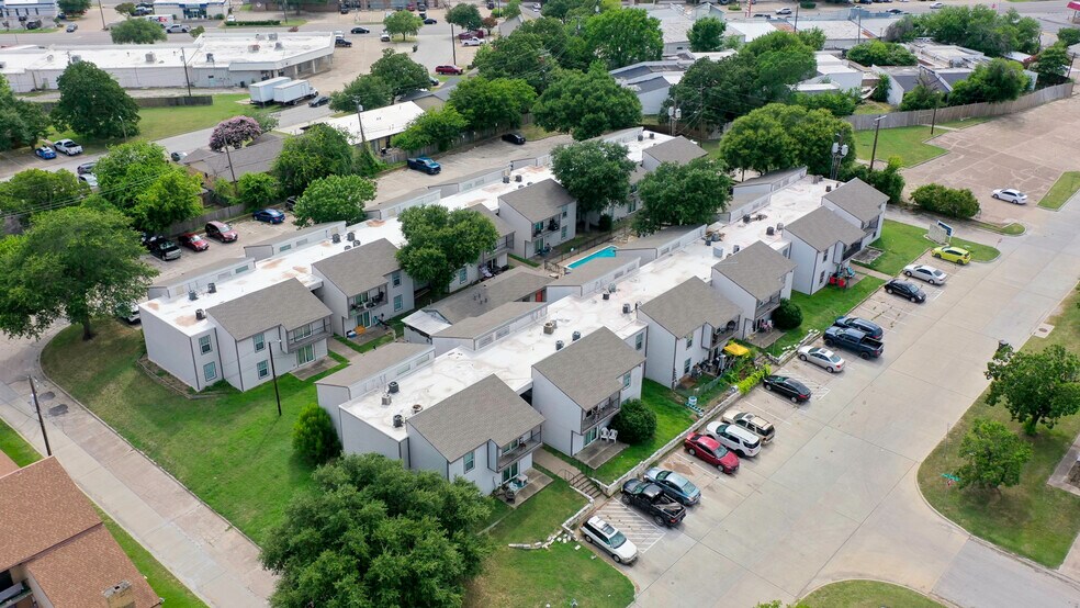 2000 Kazmeier Plz, Bryan, TX à vendre - Photo de l’immeuble – Image 3 sur 23