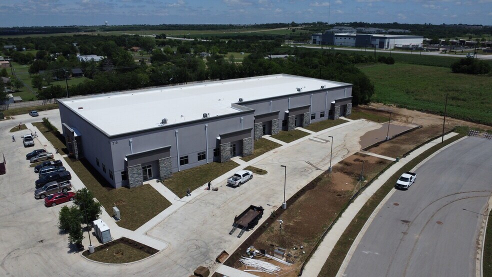 201 Cooperative Way, Georgetown, TX à louer - Photo de la construction – Image 2 sur 6