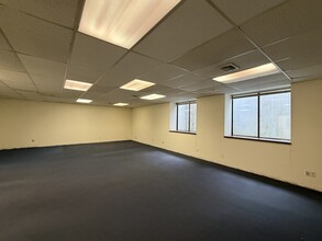 80 Washington St, Poughkeepsie, NY à louer Photo intérieure– Image 2 sur 5