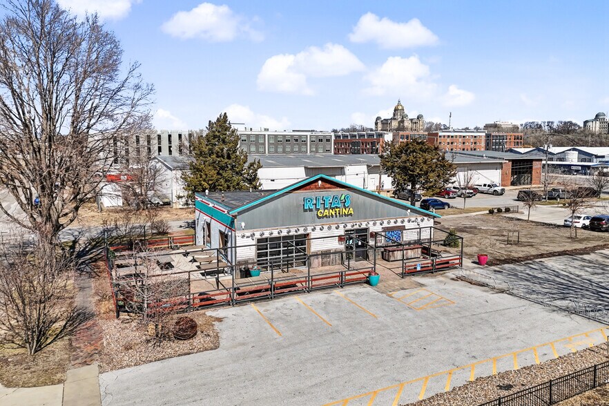 401 SE 6th St, Des Moines, IA à louer - Photo principale – Image 1 sur 9
