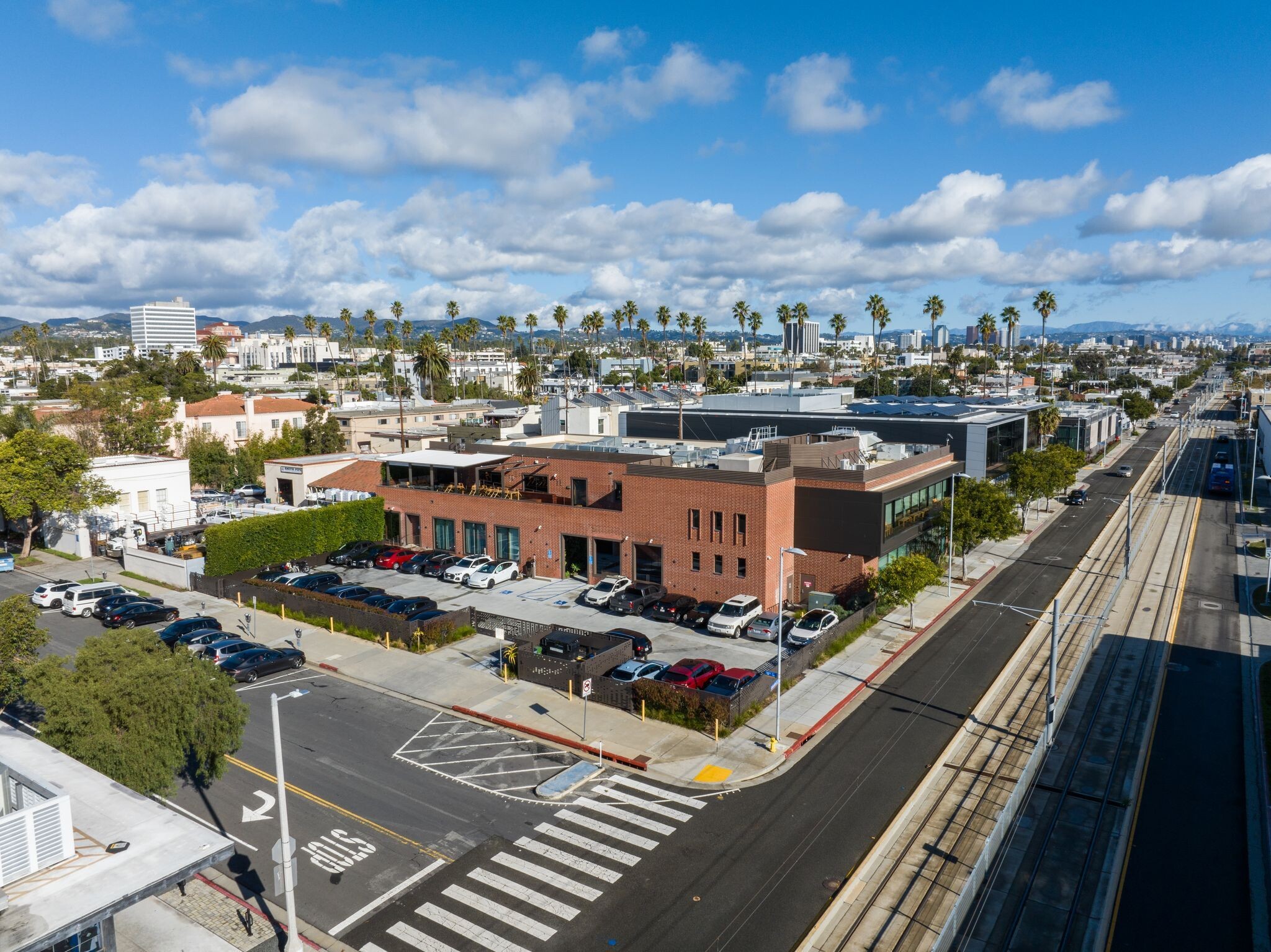1205 Colorado Ave, Santa Monica, CA à vendre Photo de l’immeuble– Image 1 sur 7