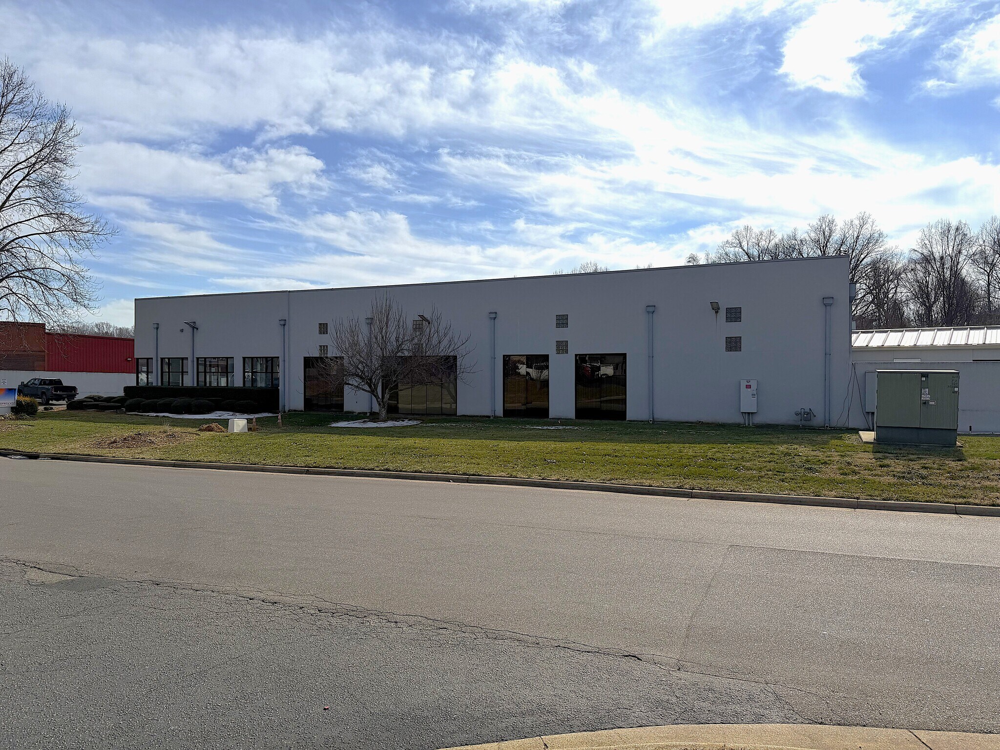 192 Raceway Dr, Mooresville, NC à vendre Photo principale– Image 1 sur 2
