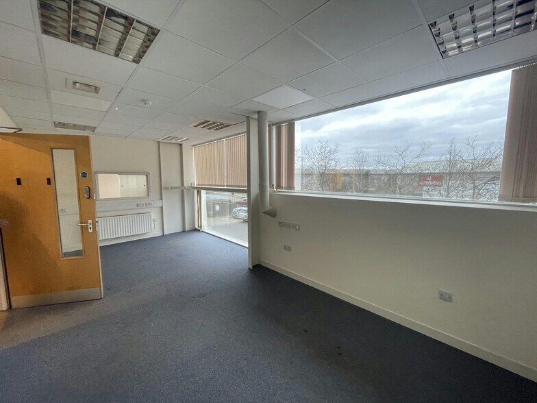 8A-8F Fratton Way, Southsea à louer - Photo intérieure – Image 3 sur 15