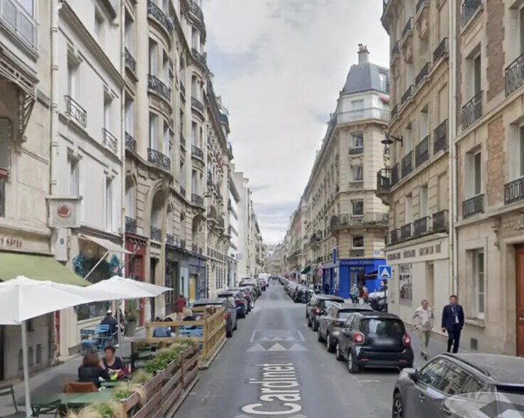 Local commercial dans Paris à louer - Photo de l’immeuble – Image 1 sur 3