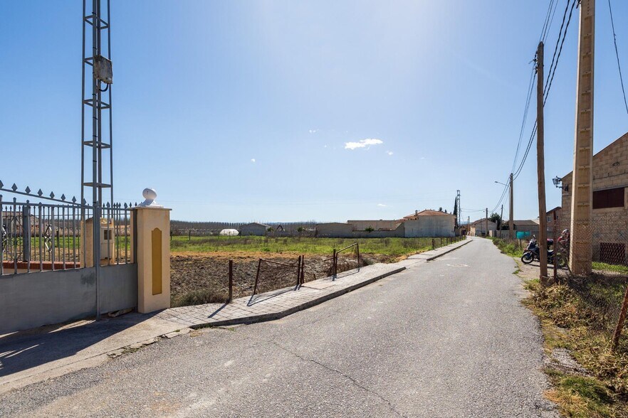 Terrain dans Fuente Vaqueros, Granada à vendre - Photo de l’immeuble – Image 2 sur 21