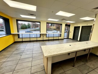 Plus de détails pour 688 Washington St, Middletown, CT - Local commercial à louer