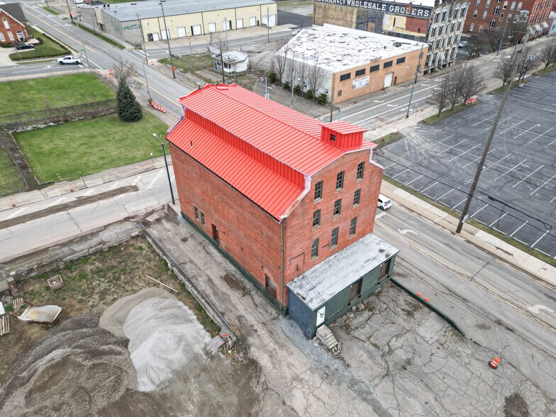160 N Main St, Mansfield, OH à louer - Photo de l’immeuble – Image 3 sur 39
