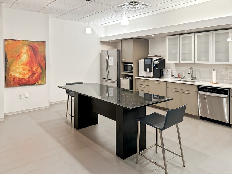 3900 Westerre Pky, Richmond, VA à louer - Photo intérieure – Image 2 sur 15
