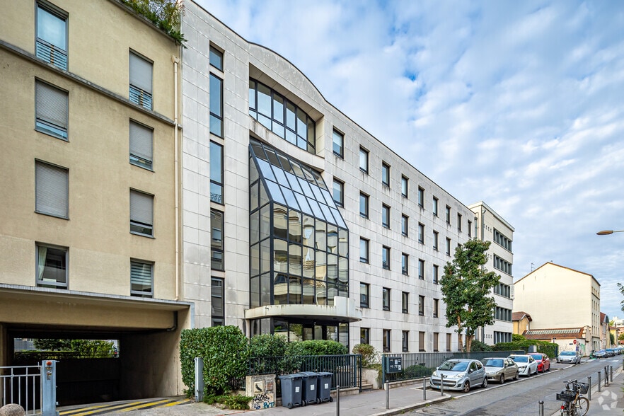 12 Bis Rue Guilloud, Lyon à louer - Photo de l’immeuble – Image 2 sur 5