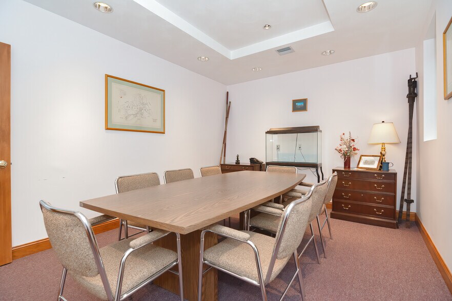 19 Exchange St, Holliston, MA à louer - Photo de l’immeuble – Image 3 sur 14