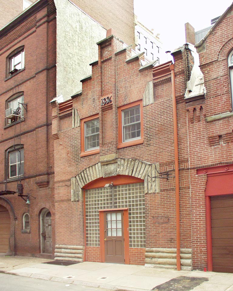 1319 Irving St, Philadelphia, PA à vendre Photo principale– Image 1 sur 15