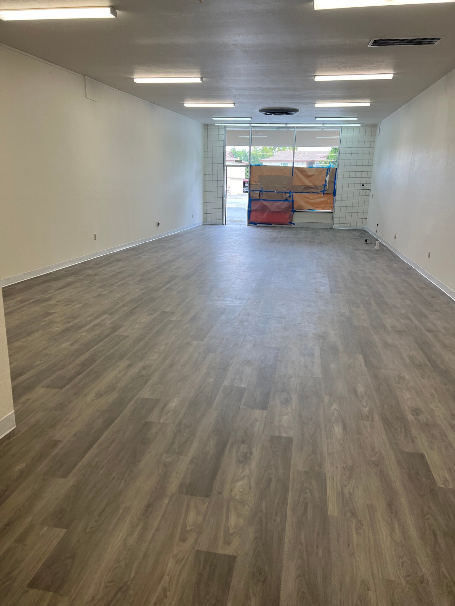 1890 Curtner Ave, San Jose, CA à louer Photo intérieure– Image 1 sur 3