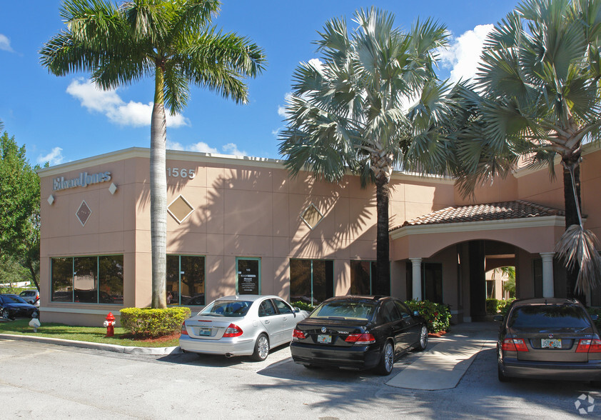 1565 N Park Dr, Weston, FL à vendre - Photo principale – Image 1 sur 14