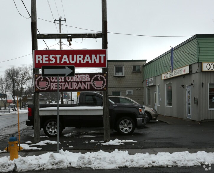 85 Main St N, Alexandria, ON à louer - Photo de l’immeuble – Image 2 sur 3