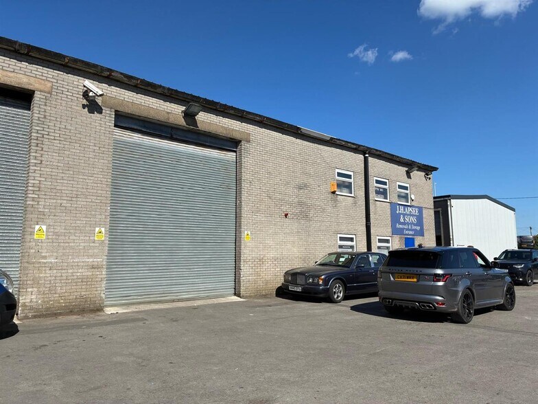 Coity Rd, Bridgend à louer - Photo de l’immeuble – Image 3 sur 3