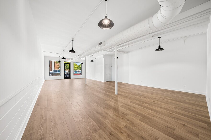 34 S Court Sq, Newnan, GA à louer - Photo de l’immeuble – Image 3 sur 8